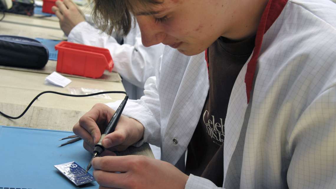 Dar firmy onsemi pro praktickou výuku pájení - zvětšit obrázek