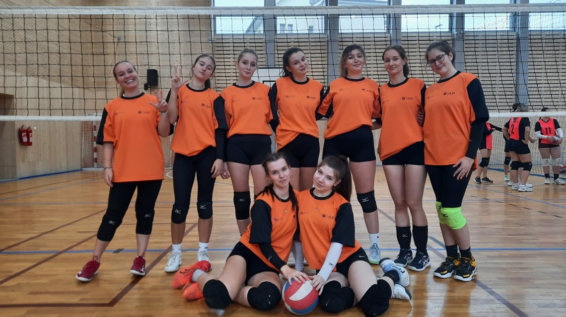 Okresní finále středních škol ve volejbale dívek - zvětšit obrázek