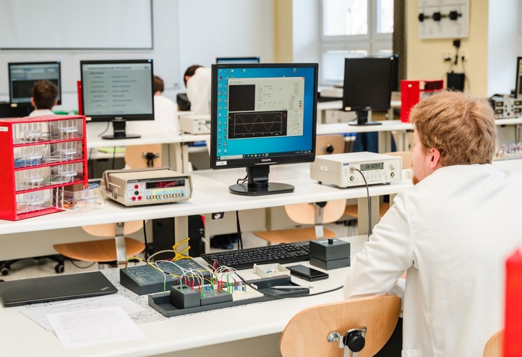 Elektrotechnická laboratoř L6 - SPŠEI Frenštát p.R.