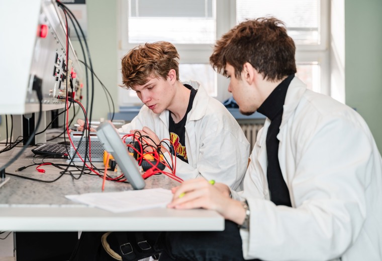 Elektrotechnická laboratoř L3 - SPŠEI Frenštát p.R.